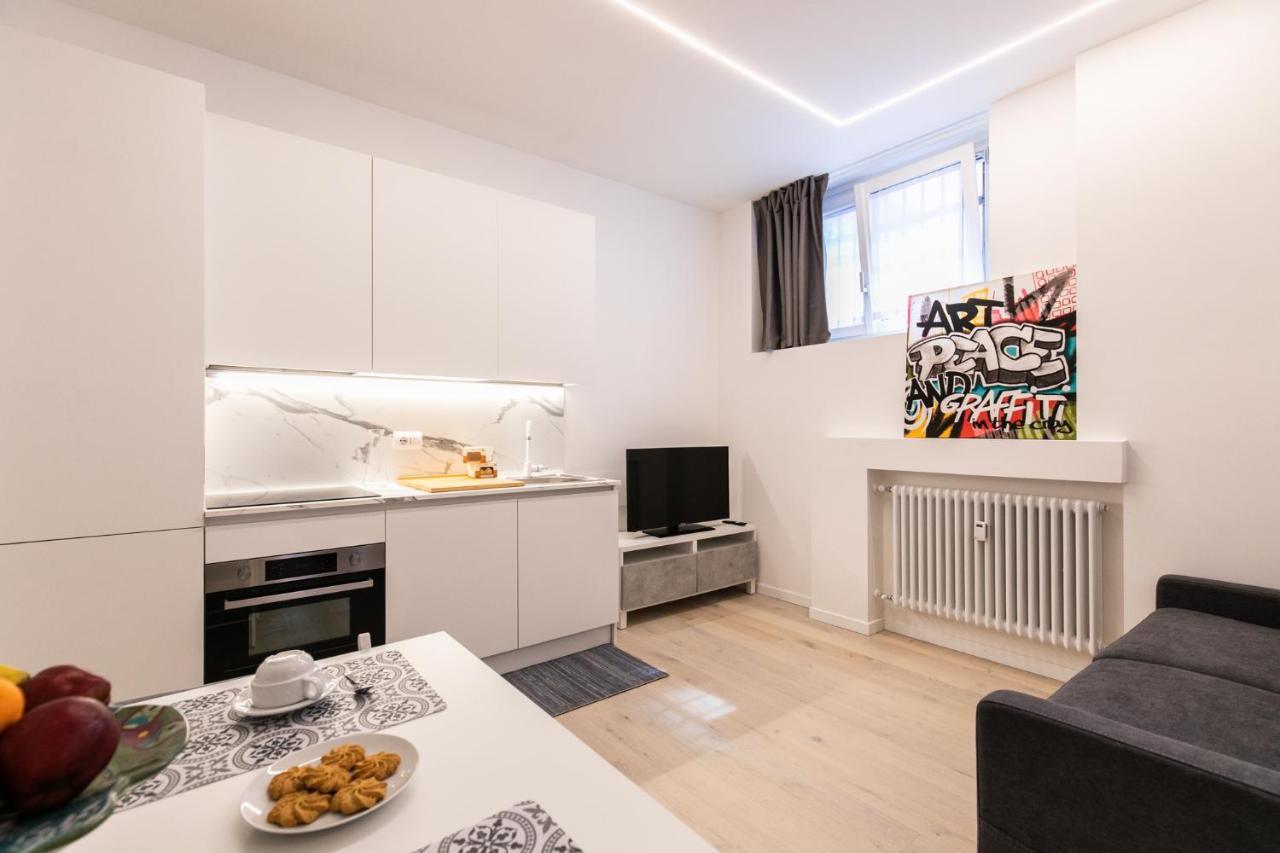 Luxury Apartment - A Due Passi Dal Centro Di Milano Kültér fotó