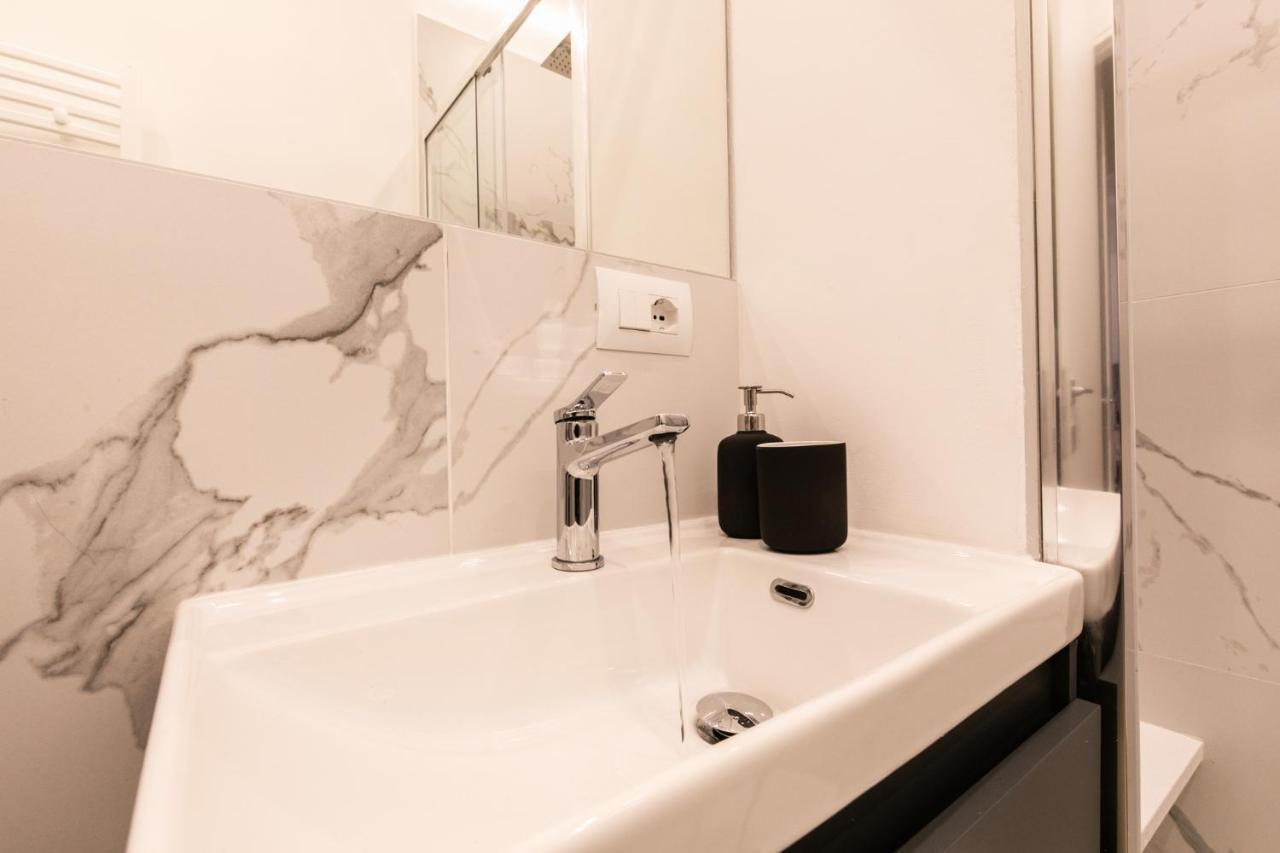 Luxury Apartment - A Due Passi Dal Centro Di Milano Kültér fotó